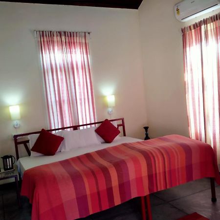 Hotel Naurang Yatri Niwas Garli Exterior foto
