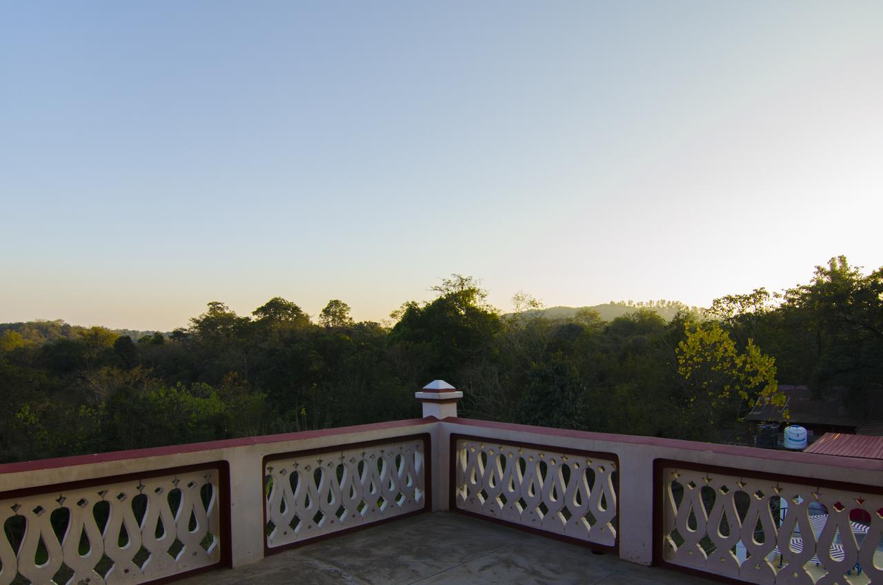 Hotel Naurang Yatri Niwas Garli Exterior foto
