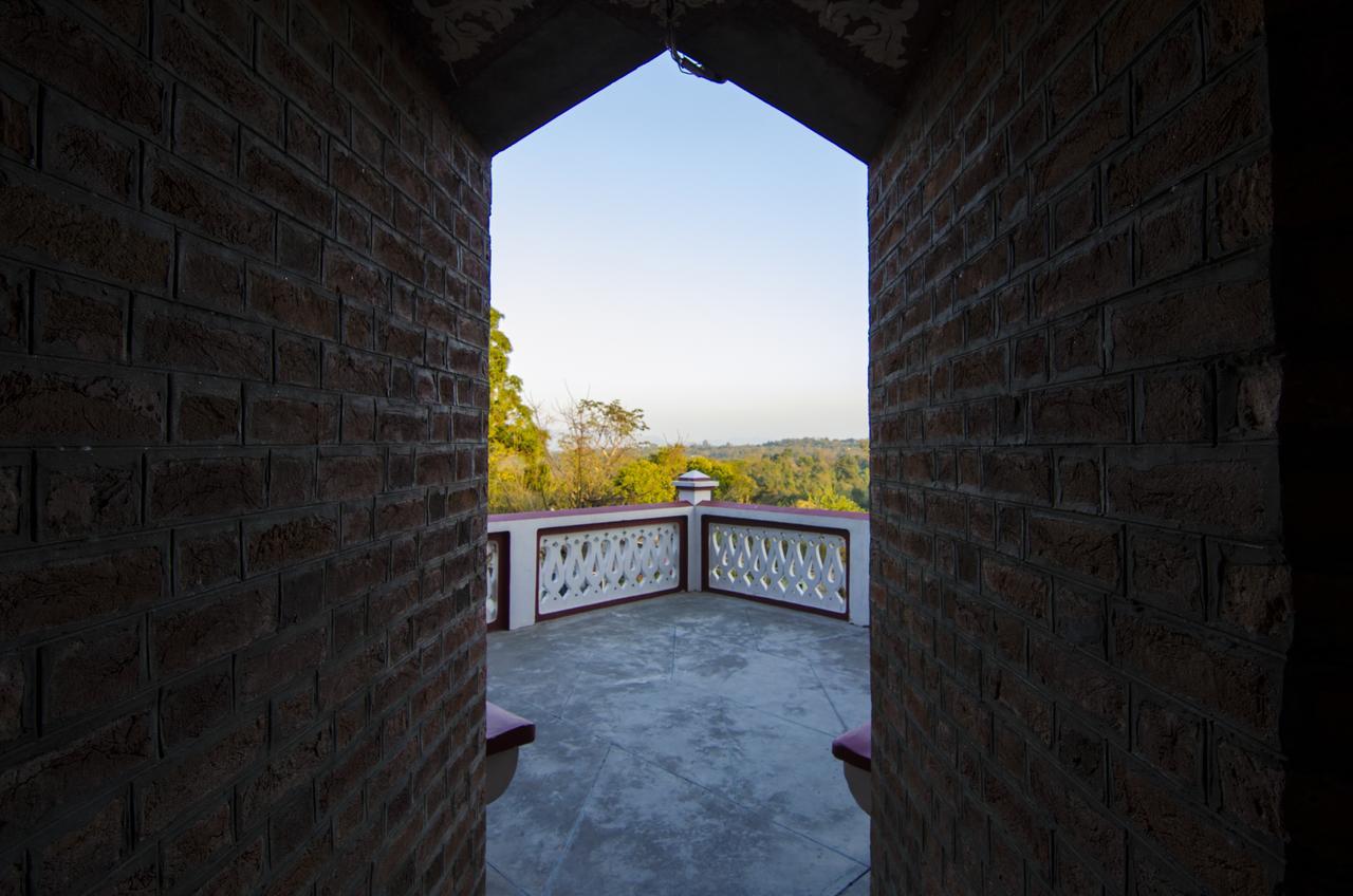 Hotel Naurang Yatri Niwas Garli Exterior foto